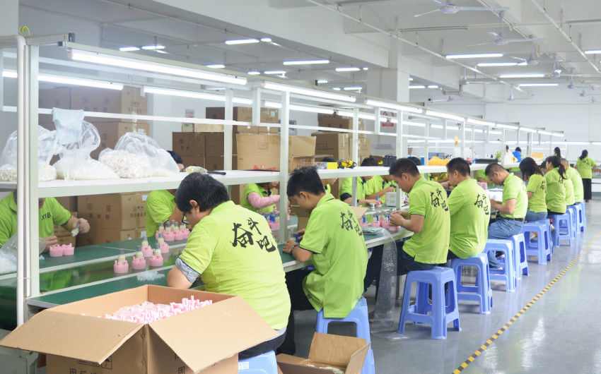 Shenzhen Xiaohongbao Technology Co., Ltd. línea de producción del fabricante